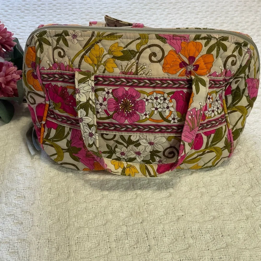 Vera Bradley Floral Multi-Color‎ Women's Cosmetic Bag~